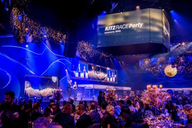 Spektakuläre LED Show beim Geschäftsessen