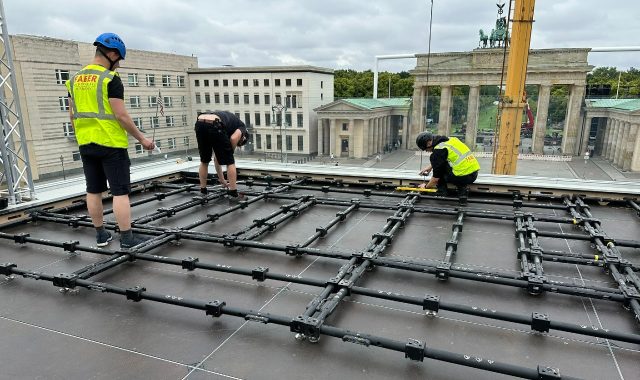 Placing the LED-floor