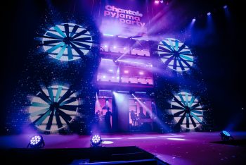 Sfeerimpressie LED scherm Chantals pyjama party