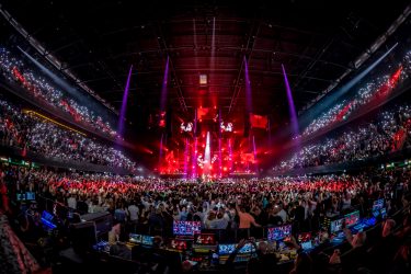 Live en camera registratie Holland zingt Hazes