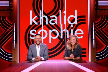 Khalid en Sophie in tv-studio voor LED-scherm