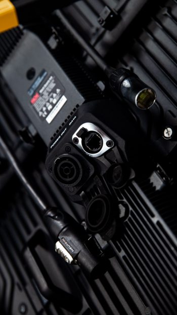 Connectoren LED-scherm ROE Black Quartz
