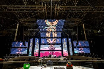LED stage design concert The Streamers