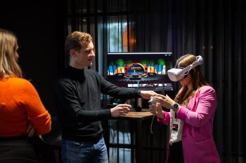 Faber University workshop VR headset