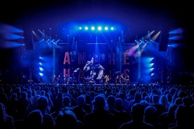 Groot LED scherm tijdens liveshow
