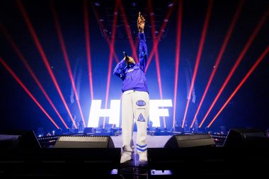 Creatief LED tijdens show rapper Hef