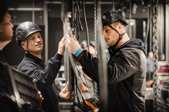 Opbouw van evenement door av technici