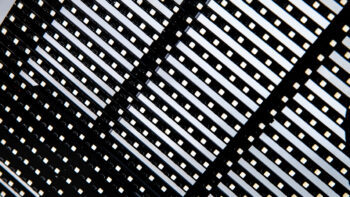 Close-up transparent Glux LED panel