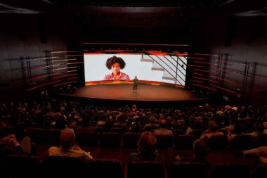 Mastercard summit Madrid 2019 curved led and strips