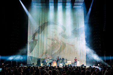 Projection on canvas as backdrop of show