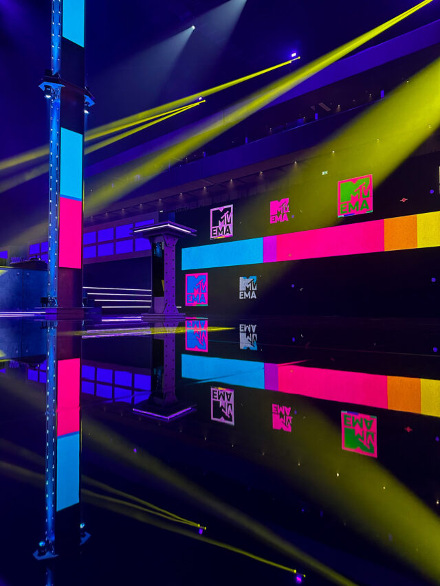 LED details at MTV EMA show